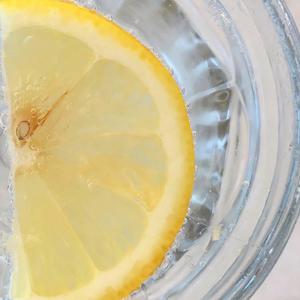 亚洲一区二区三区写真
